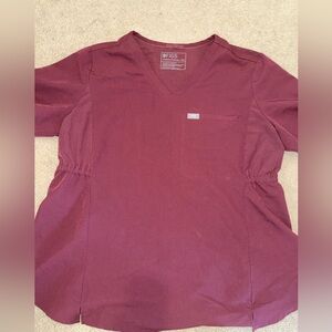 Figs scrub top- XXL maternity worn for 6 weeks only EUC